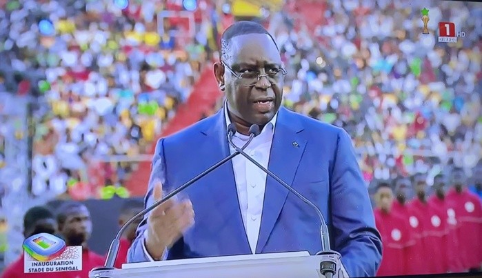 Après avoir écourté son voyage : Macky Sall rentre finalement aujourd’hui et rencontre ‘’ses députés’’ samedi au Palais