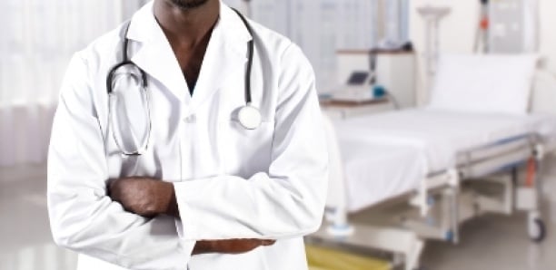 Kawtef ! Touba : un homme tombe après 29 ans d’exercice illégal de médecine.