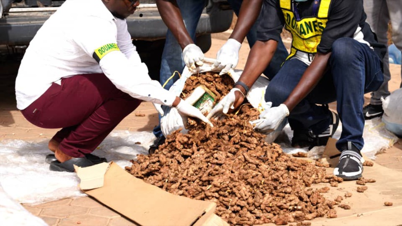 Trafic de drogue : la douane fait une autre saisie de 18 kg de cocaïne à l’AIBD