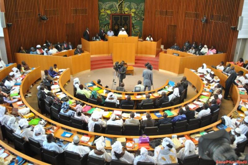 Suppression du HCTT et du CESE : les députés convoqués en plénière lundi 2 septembre